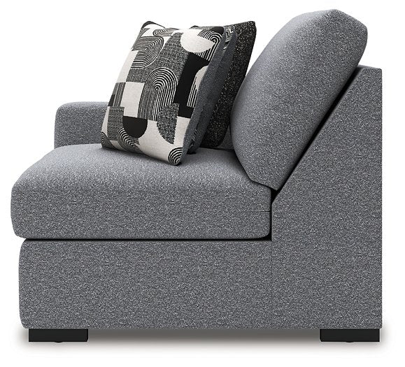 Bealton Sectional with Chaise